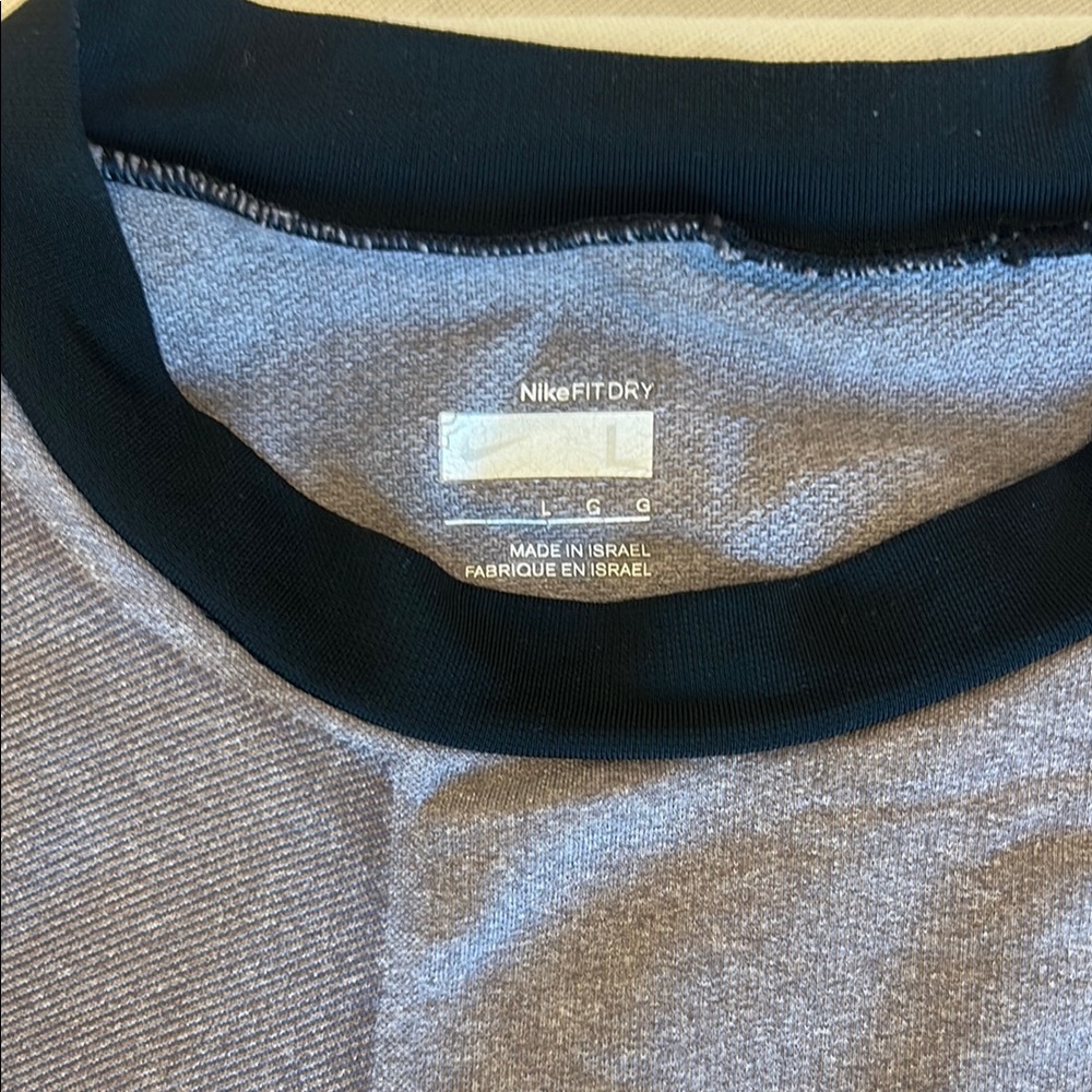Men’s Nike Black and Gray Long Sleeve Compression Top - Picture 2 of 5
